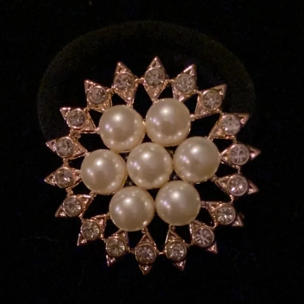 Pearl And Rhinestone Elastic Hair Tie
